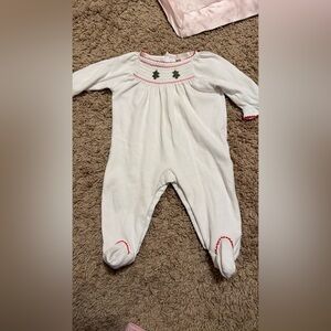 Kissy Kissy Christmas outfit